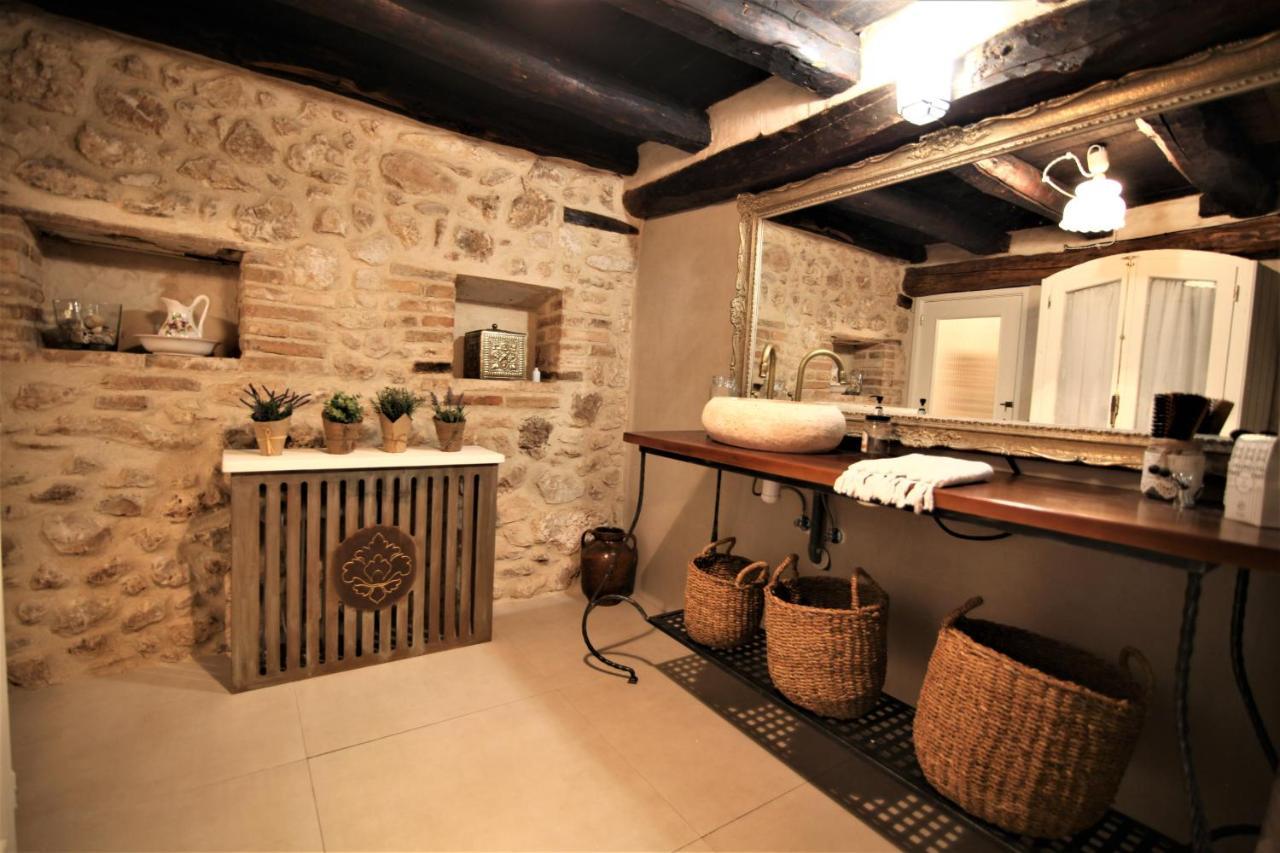 Wabisabi Townhouse Villa Montejo de la Vega de la Serrezuela Kültér fotó