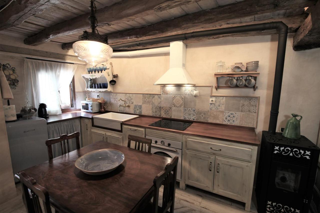 Wabisabi Townhouse Villa Montejo de la Vega de la Serrezuela Kültér fotó