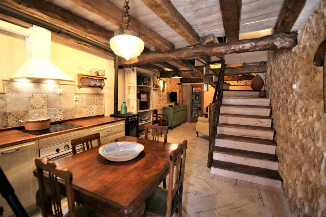 Wabisabi Townhouse Villa Montejo de la Vega de la Serrezuela Kültér fotó